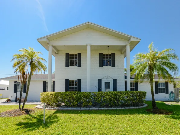 102 NE Surfside Avenue, Port St Lucie, FL 34983