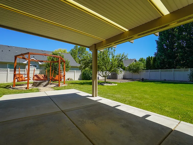 2511 W Teano Dr — Photo 41