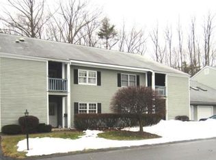 403 Country Side Rd, Greenfield, MA 01301