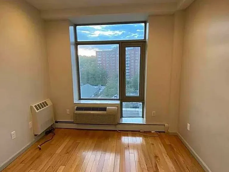 3120 Corlear Ave #611 — Photo 10