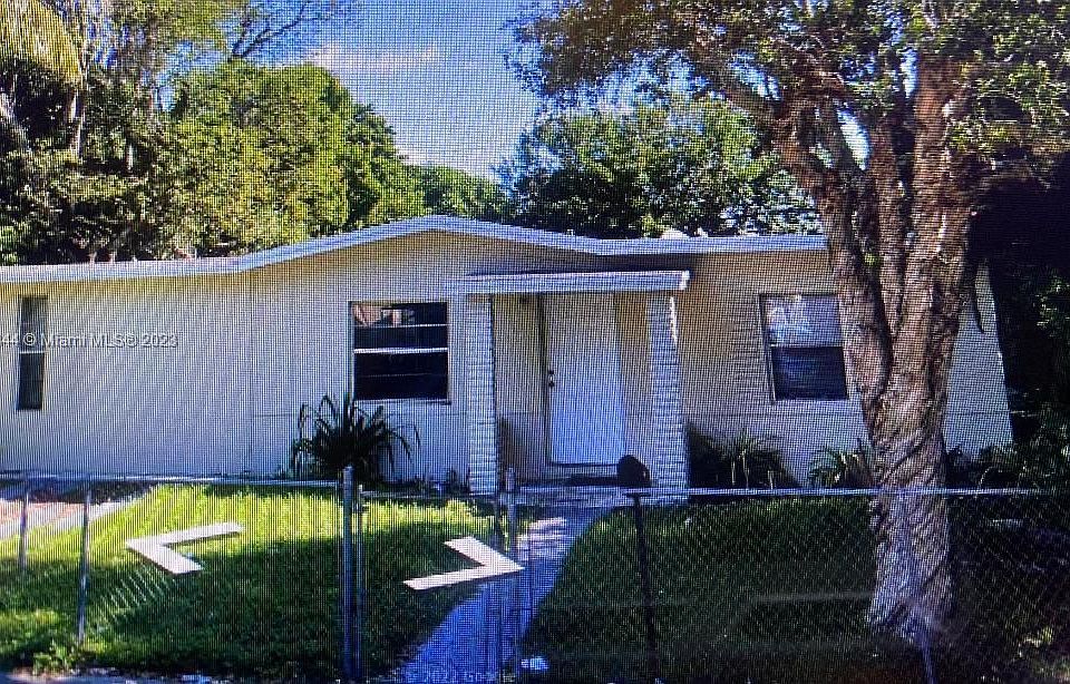 1st image of 13845 NW 5th Ave