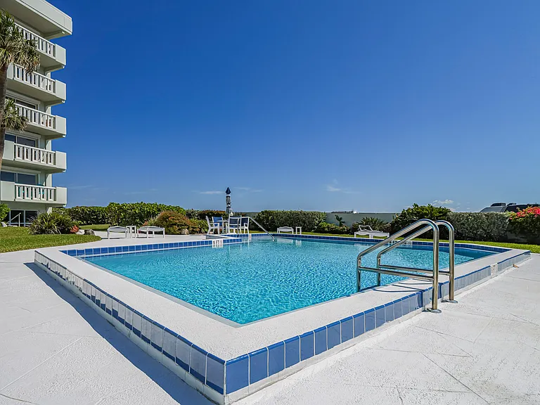 4049 Ocean Dr #305 — Photo 24