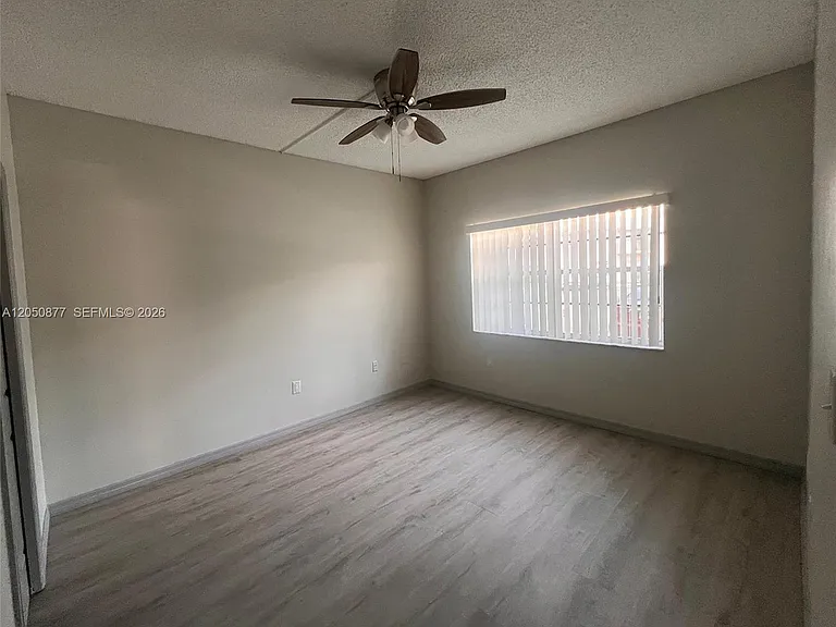 2451 NW 96th Ter #21B — Photo 6