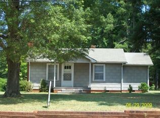 1107 Camden Rd, Wadesboro, NC 28170