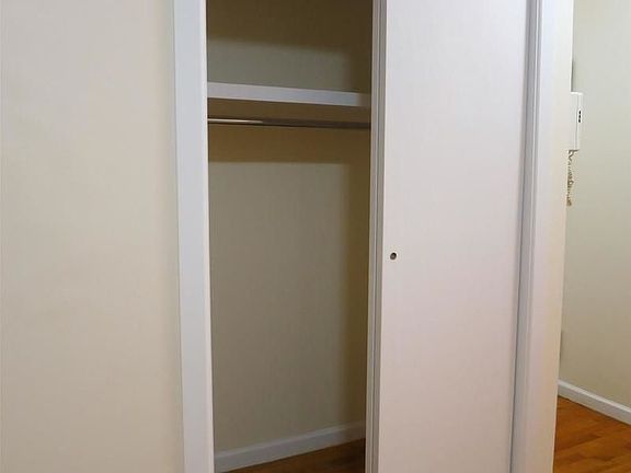 4th image of 527 E 78th St APT 2H