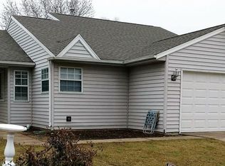 5471 Smoketree Dr, Columbus, IN 47201