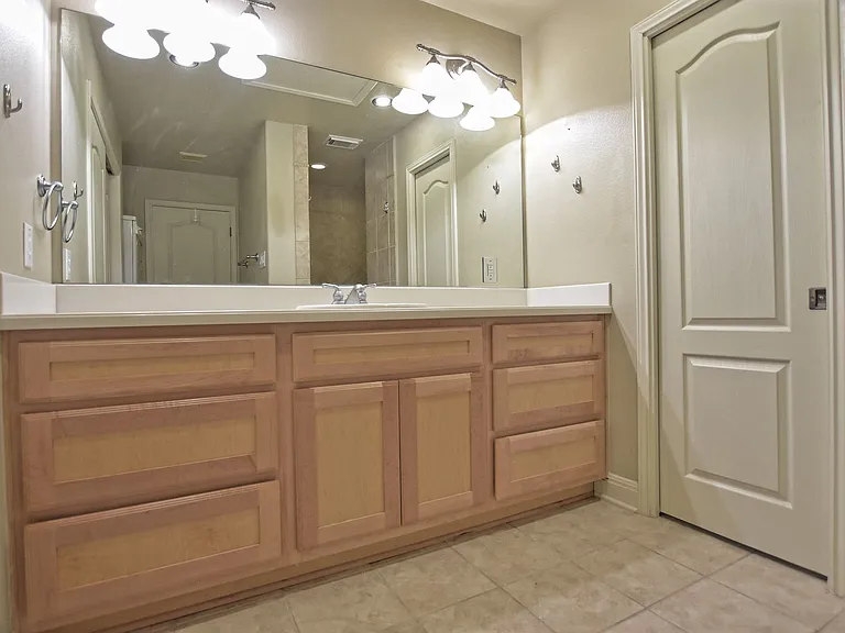 1908 Kahala Sunset Dr #D — Photo 13