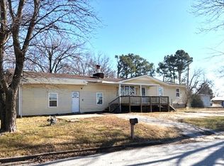303 Dogwood St, Harrison, AR 72601