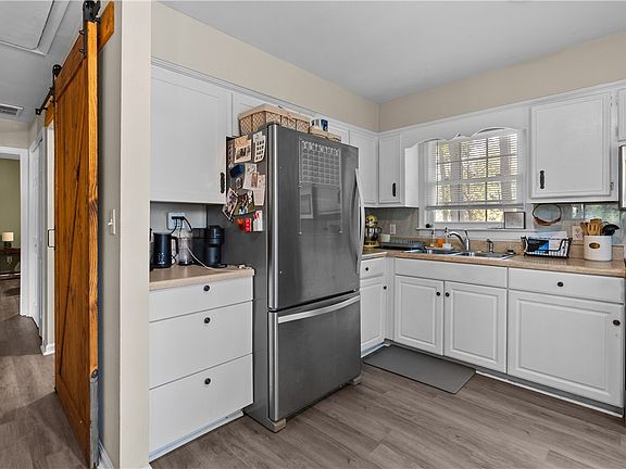 4th image of 3067 Severn Wharf Rd