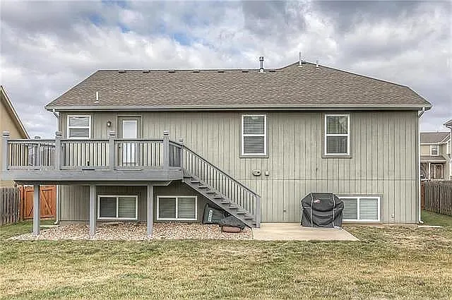 2125 Birch St — Photo 37