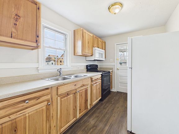 5th image of 2609 Harold Ave