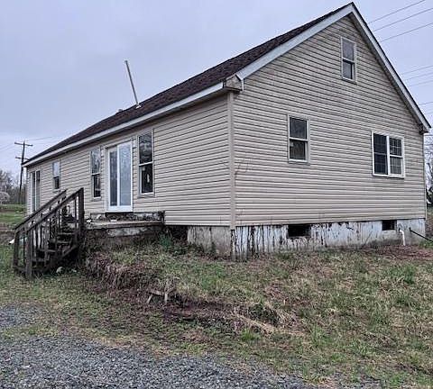 3rd image of 766 Hances Point Rd