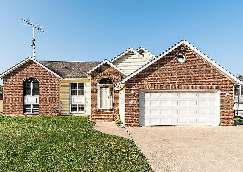 1st image of 2855 Apple Valley Dr