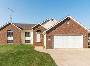 2855 Apple Valley Dr, Howard, OH 43028