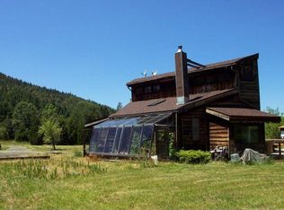 223 Myrtlewood Dr, Selma, OR 97538