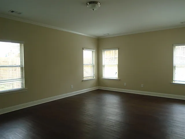 2462 Folsom St — Photo 2