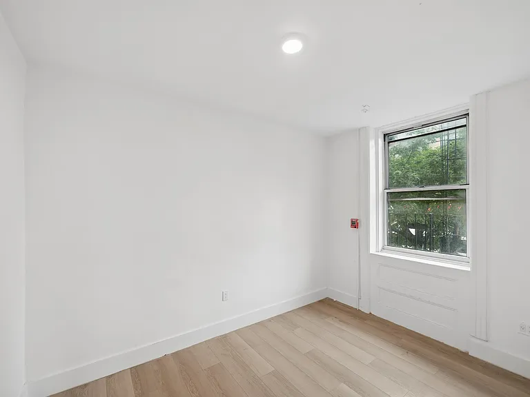 1327 Willow Ave #3 — Photo 8