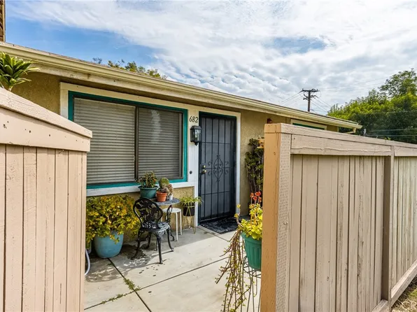 682 Bridgeport Cir #29, Fullerton, CA 92833