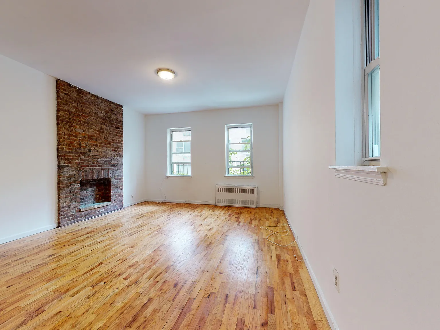 342 East 87th Street — Photo 1