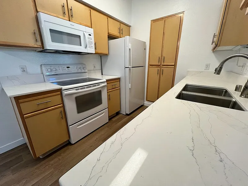 1 bed, 692 sqft, $1,395 — Photo 4