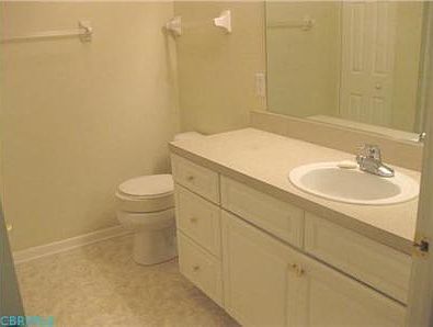 4th image of 2081 Taylor Ln