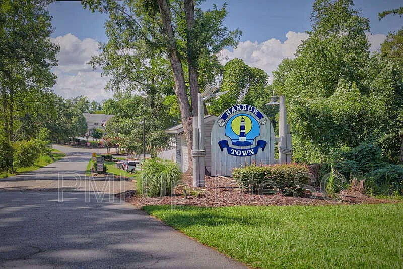 2 bed, 2.5 bath, 1218 sqft, $1,550 — Photo 4