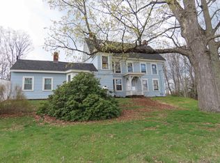 48 Grove St, Rochester, NH 03868