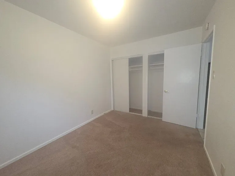 240-246 Cruzero St #244 — Photo 36