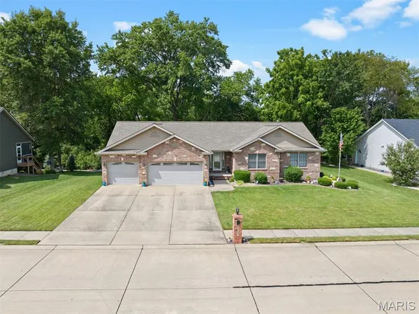 8817 Wendell Creek Dr, Saint Jacob, IL 62281
