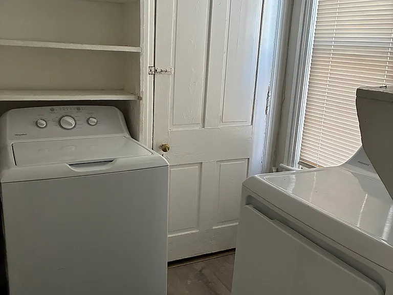 25 Pennsylvania Ave #1 — Photo 7