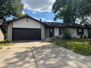 2958 E Linwood St, Springfield, MO 65804