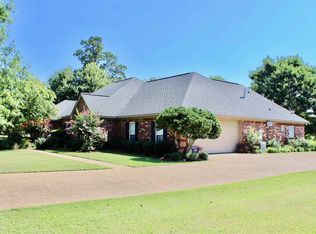 1920 Misty Ln, Terry, MS 39170