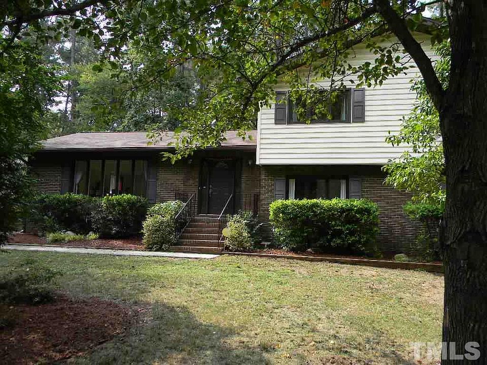 1st image of 2510 Foxwood Dr