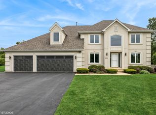 401 Kerry Ct, Prospect Heights, IL 60070