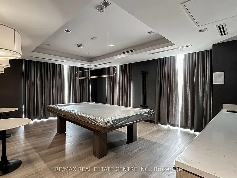 1010 Dundas St E #Penthouse 17 — Photo 39
