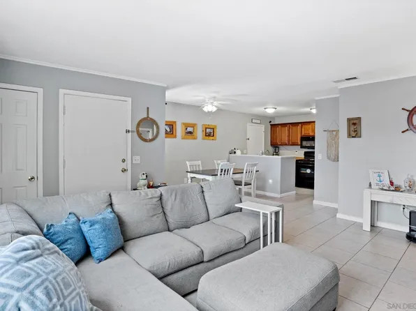950 S 45th St, San Diego, CA 92113