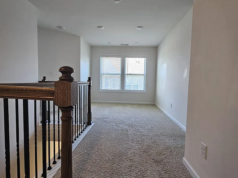 422 Yellow Fox Rd — Photo 15