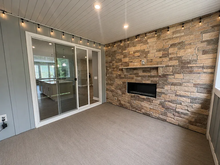 12 Questover Dr — Photo 6