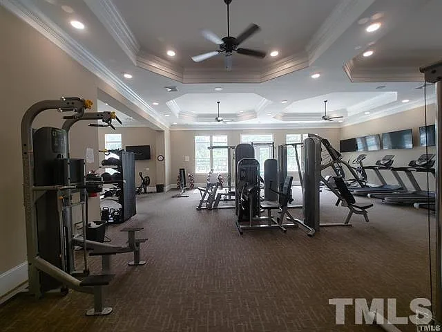 1042 Commack Dr — Photo 25