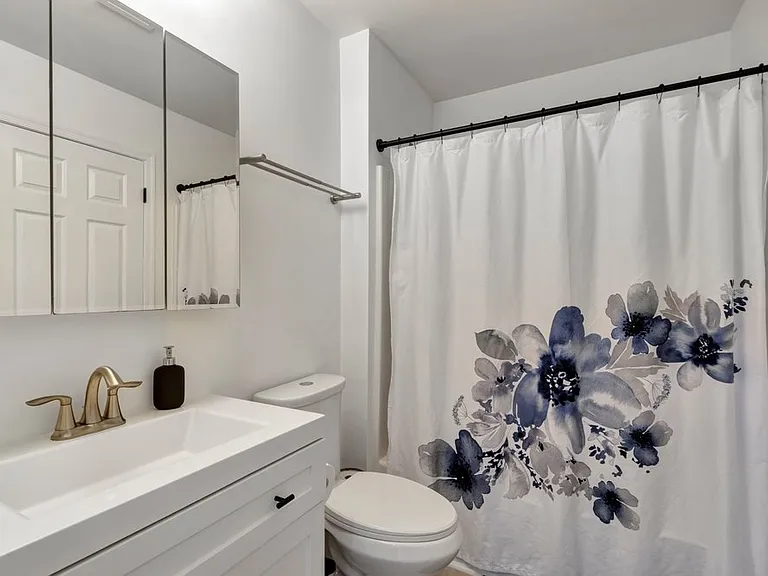 297 Lakeside Dr — Photo 12