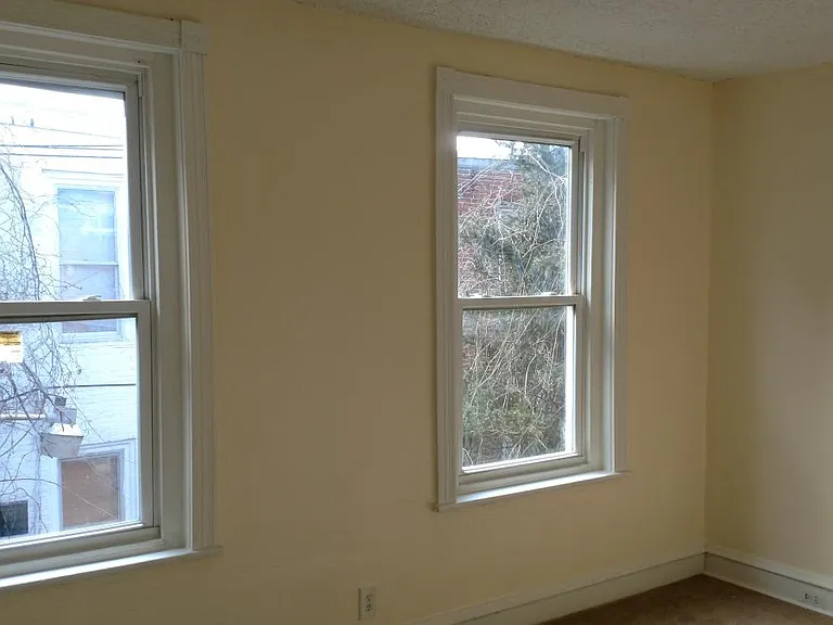 5530 Chew Ave — Photo 1