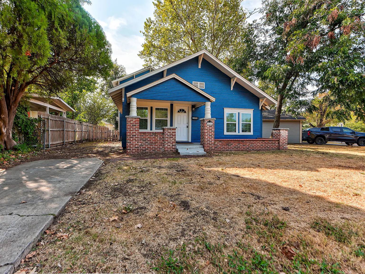 526 West Comanche Street - 1 — Photo 3