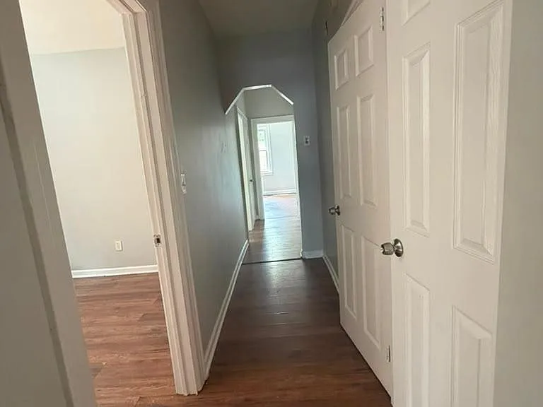 351 Wainwright St #2 — Photo 5