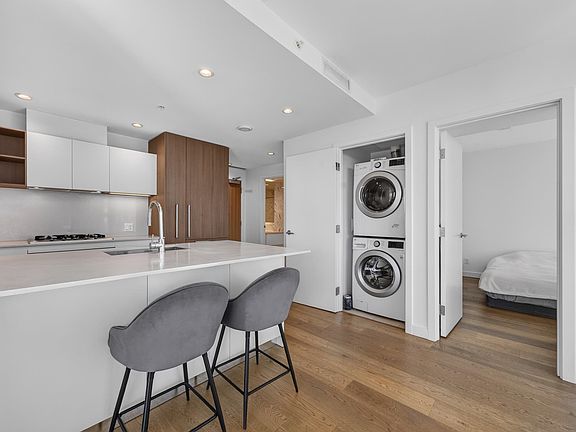 4th image of 6000 McKay Ave #2904