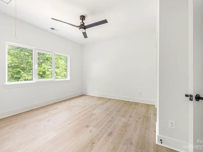3108 Ross Ave — Photo 21