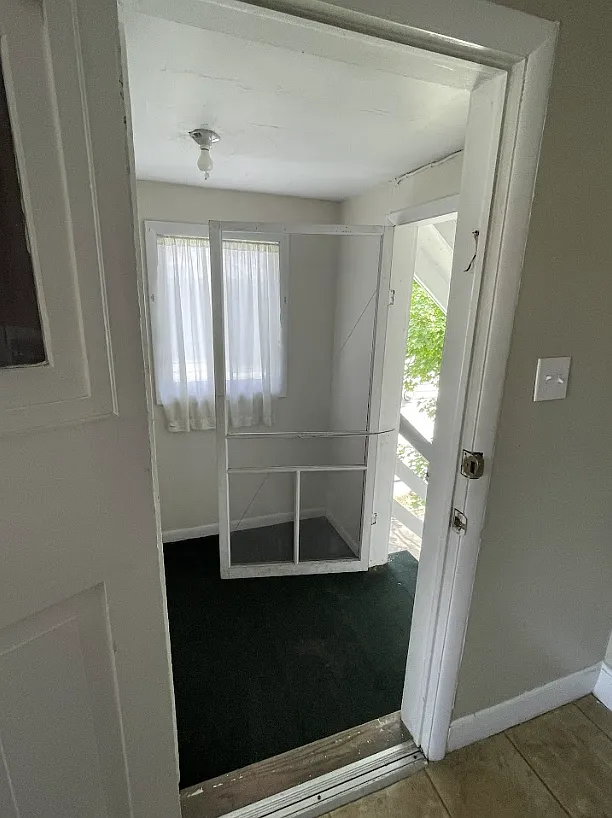 2 bed, $1,300 — Photo 1