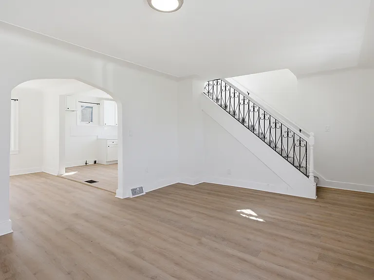 41 W George Ave — Photo 15