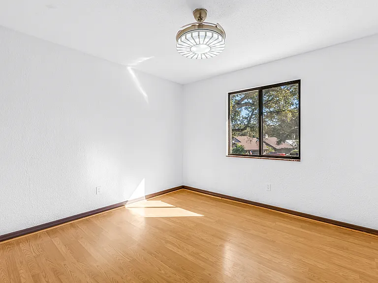 2789 Valencia Ln W — Photo 27