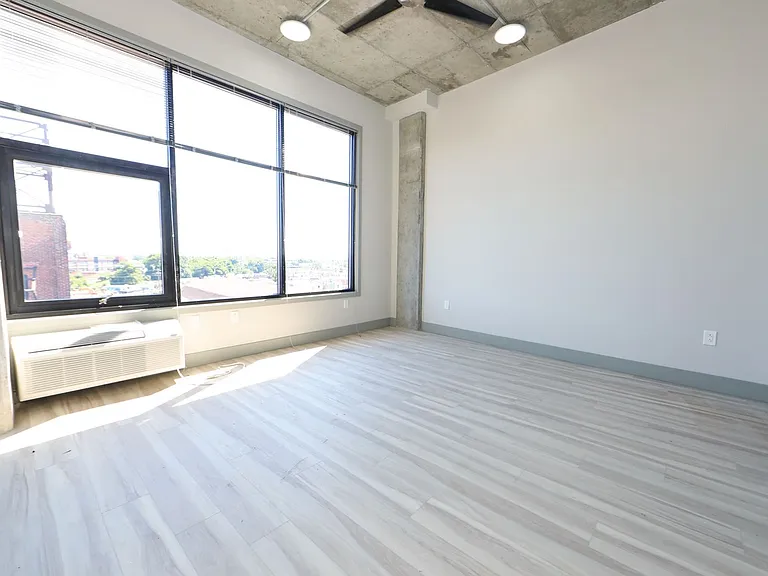 1810 E Venango St — Photo 29