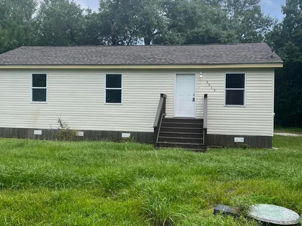 6013 E Greene St, Bay Saint Louis, MS 39520